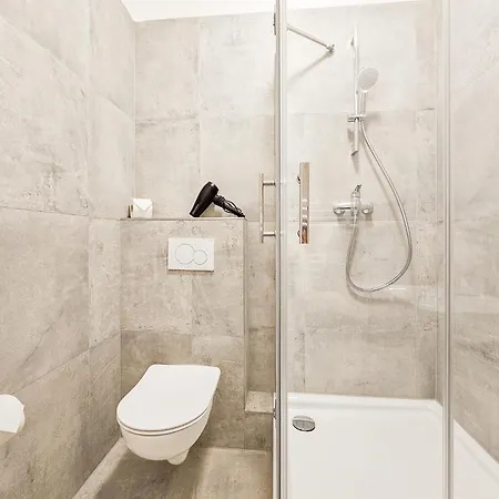Raj Living - - 15 Min Zur Messe Dus Apartment Dusseldorf