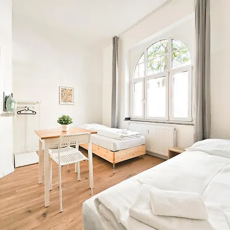 Raj Living - - 15 Min Zur Messe Dus Apartment *