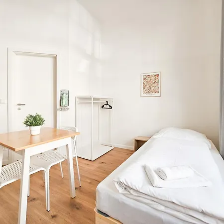 Raj Living - - 15 Min Zur Messe Dus * Dusseldorf