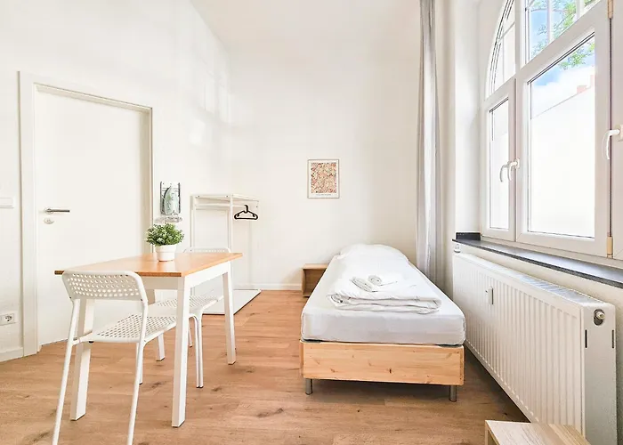 Tolstov - - 15 Min Zur Messe Dus *